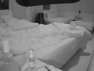 Camsoda Sex Chat of voyeurcam-julmodels-bed-2