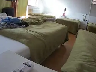 Camsoda Sex Cam of voyeurcam-julmodels-bed-2