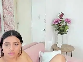 Camsoda Free Live Porn of dulcequeen