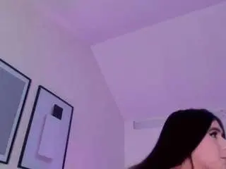 Camsoda Live Sex Cam of jessiie-joness