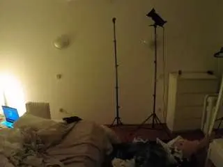 Camsoda Private Sex Chat of voyeurcam-julmodels-reallife-3