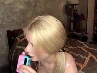 Camsoda Sex Cam of maxiebevil