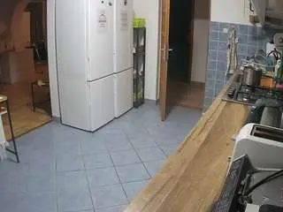Camsoda Nude Webcam of voyeurcam-julmodels-kitchen
