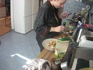 Camsoda Sex Chat of voyeurcam-julmodels-kitchen