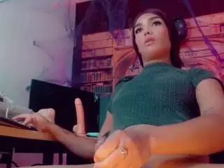 Camsoda Live Porn of emeli-roushot