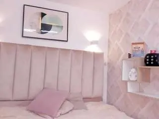 Camsoda Sex Cam of clhoee-johnson