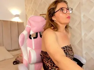 Camsoda Free Live Porn of clhoee-johnson