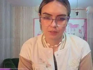 Camsoda Live Sex Cam of zarcasutra-t