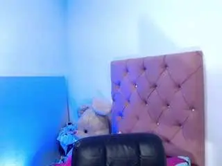 Camsoda Live Sex of sophiiebigass