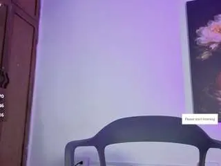 Camsoda Nude Webcam of raven-walker