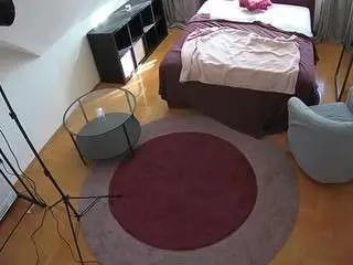 Camsoda Live Porn of voyeurcam-julmodels-whitebed-1