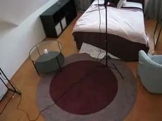 Camsoda Best Webcam of voyeurcam-julmodels-whitebed-1