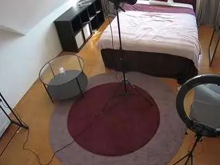 Camsoda Adult Webcam of voyeurcam-julmodels-whitebed-1