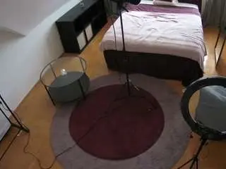 Camsoda Watch Live Sex Cams of voyeurcam-julmodels-whitebed-1