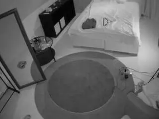 Camsoda Free Live Porn of voyeurcam-julmodels-whitebed-1