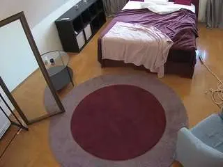 Camsoda Sex Cam of voyeurcam-julmodels-whitebed-1