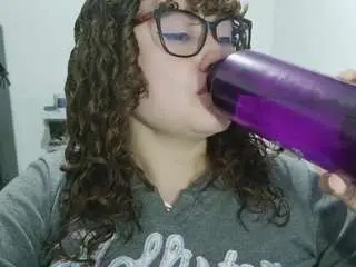 Camsoda Nude Webcam of curly-greeneyed