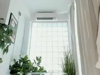 Camsoda Nude Webcam of naila-777