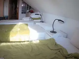 Camsoda Best Webcam of voyeurcam-julmodels-bed-3