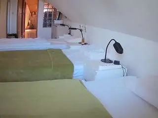 Camsoda Private Sex Chat of voyeurcam-julmodels-bed-3