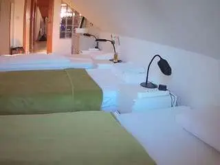 Camsoda Adult Webcams of voyeurcam-julmodels-bed-3