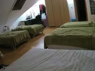 Camsoda Adult Webcams of voyeurcam-julmodels-bed-3