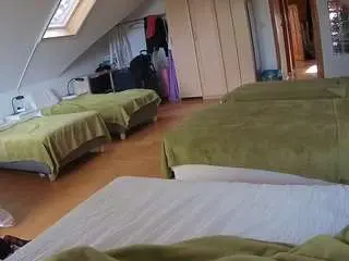 Camsoda Adult Webcam of voyeurcam-julmodels-bed-3