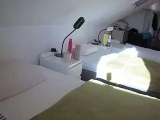 Camsoda Best live sex cam show of voyeurcam-julmodels-bed-4