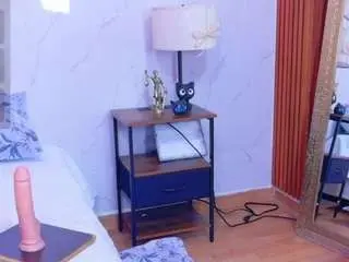 Camsoda Private Sex Chat of nia-evans