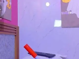 Camsoda Private Sex Chat of nia-evans