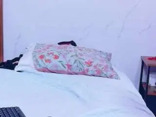 Camsoda Free Porn Cam of nia-evans