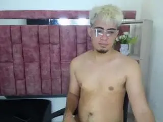 Camsoda Live Sex Cam of zeustrys