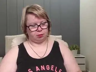 Camsoda Free Live Porn of bonnnyboobsy