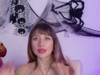 Camsoda Nude Webcam of hellzel-moon