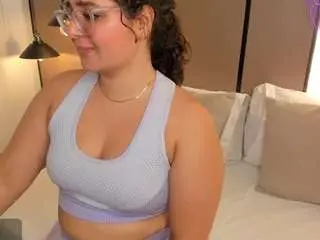 Camsoda Free Live Porn of lilly-ass