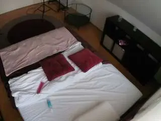 Camsoda Best live sex cam show of voyeurcam-julmodels-whitebed-2