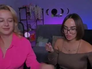 Camsoda Adult Webcam of mariam-veil
