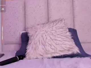 Camsoda Private Sex Chat of violeta-olsen