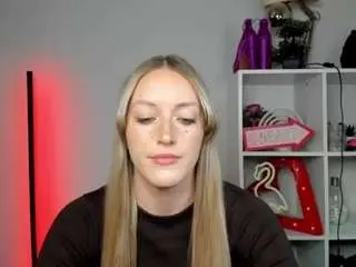 Camsoda Adult Webcams of evelynblond