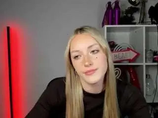 Camsoda Adult Webcams of evelynblond
