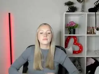 Camsoda Best live sex cam show of evelynblond