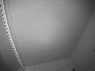 Camsoda Nude Webcam of voyeurcam-casa-salsa-bathroom-8