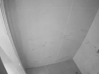 Camsoda Nude Webcam of voyeurcam-casa-salsa-bathroom-8