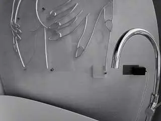 Camsoda Adult Webcam of voyeurcam-casa-salsa-bathtub-pov