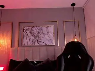 Camsoda Nude Webcam of viky-petitee