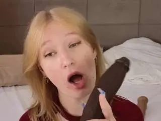 Camsoda Free Live Porn of lillian-peters