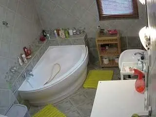 Camsoda Free Live Porn of voyeurcam-julmodels-bath-1st-2