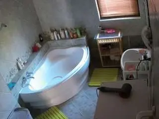 Camsoda Best live sex cam show of voyeurcam-julmodels-bath-1st-2