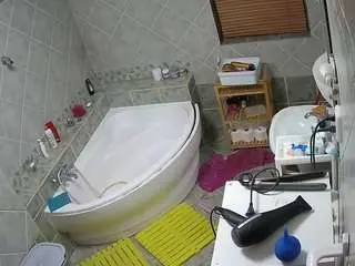 Camsoda Best live sex cam show of voyeurcam-julmodels-bath-1st-2