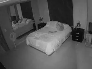 Camsoda Nude Webcam of voyeurcam-casa-salsa-bedroom-4